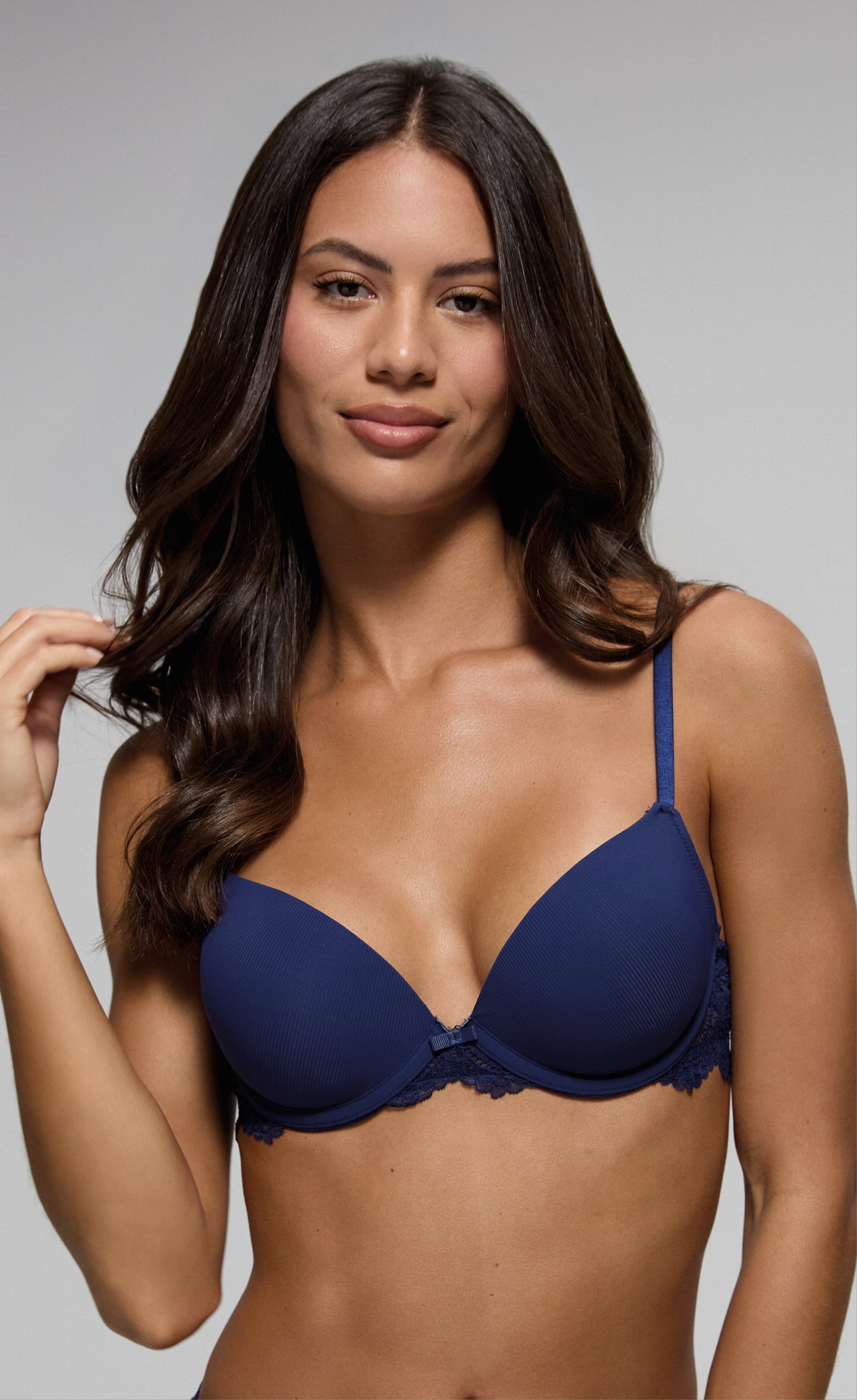 t-shirt bra